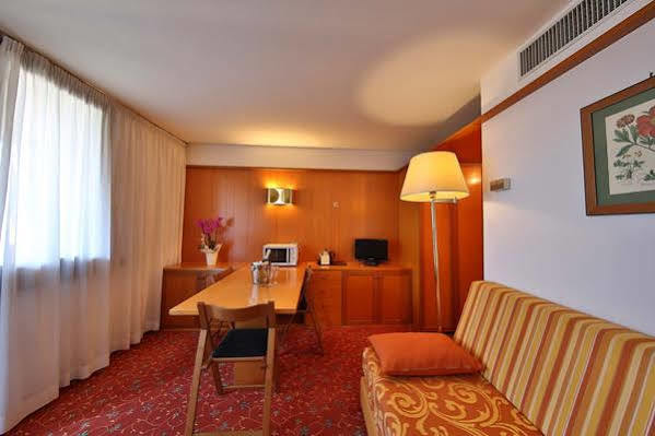 R.T.A. Hotel Des Alpes 2 Madonna Exterior foto